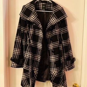 ❤️‍🔥Size Small Express belted coat ❤️‍🔥